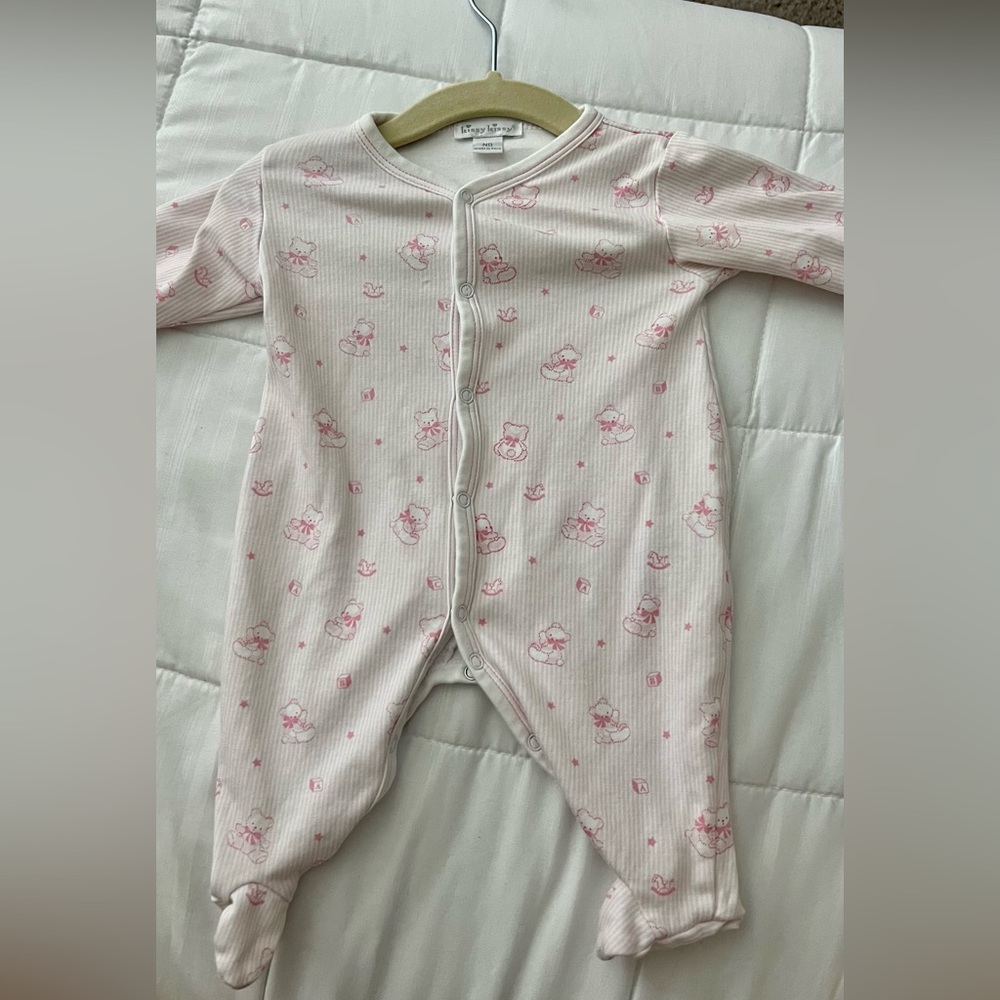 Kissy Kissy teddy bear footie